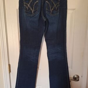 Wrangler Q baby Dark Blue Women’s Bootcut Jeans Size 11/12